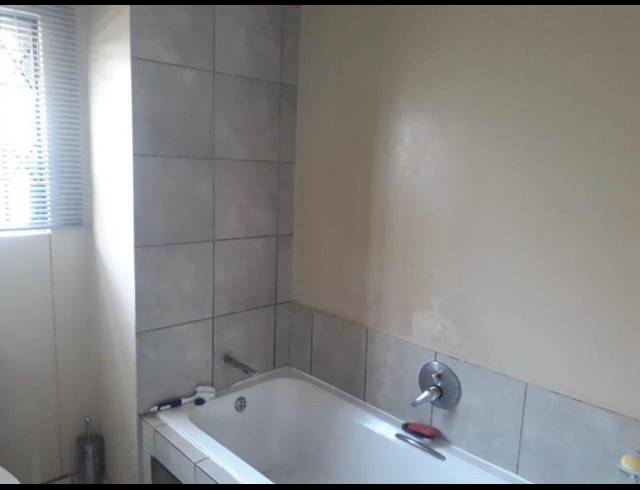 2 BEDROOM HOUSE FOR SALE IN SALFIN